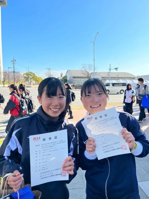 2024.2.18
U20選抜競歩大会
2名の選手のサポートで神戸へ。
初めての六甲アイランドは、ひたすらにまっすぐな青空へと続く道でした!
日本トップクラスの選手たちの歩きを目の前で見て、そのスピードと歩形の美しさに感動。
サポートしている選手はもちろん、卒業生の頑張る姿も見れて嬉しい大会でした🌱
===========================
👇その他の投稿はコチラ
@rin_ladies
✦鍼灸マッサージ院 凜✦
鹿児島市薬師2丁目10番13号
090-7536-7440
#鹿児島市
#鍼灸
#マッサージ
#女性鍼灸師
#アスリートサポート
#明日の笑顔
#陸上
#競歩
===========================